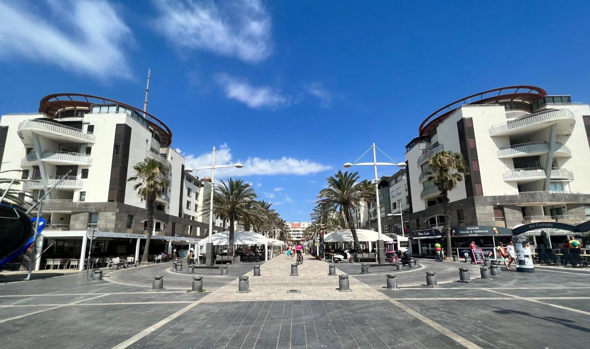 Apartment En Front De Mer, Magnifique 6 Pers. *